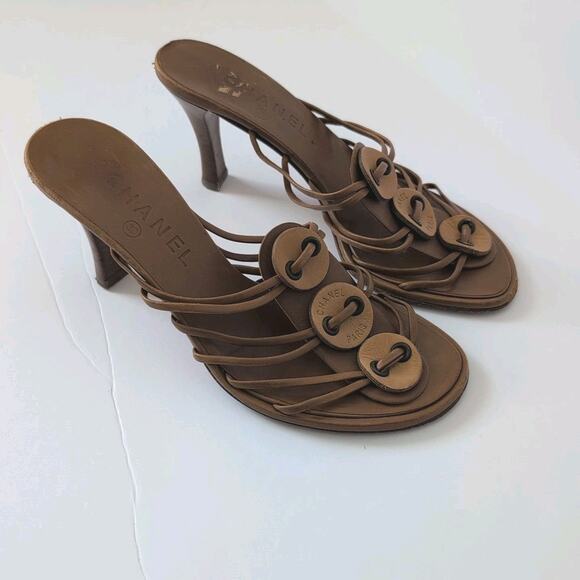 Auth Chanel Brown Leather Strappy Slides Heels Mules Sandals Spellout Size 37 - Picture 11 of 12